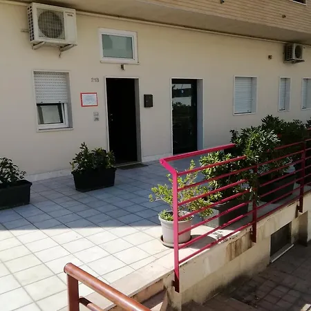 Pensjonat Sassi 21/a E 21/b 3*