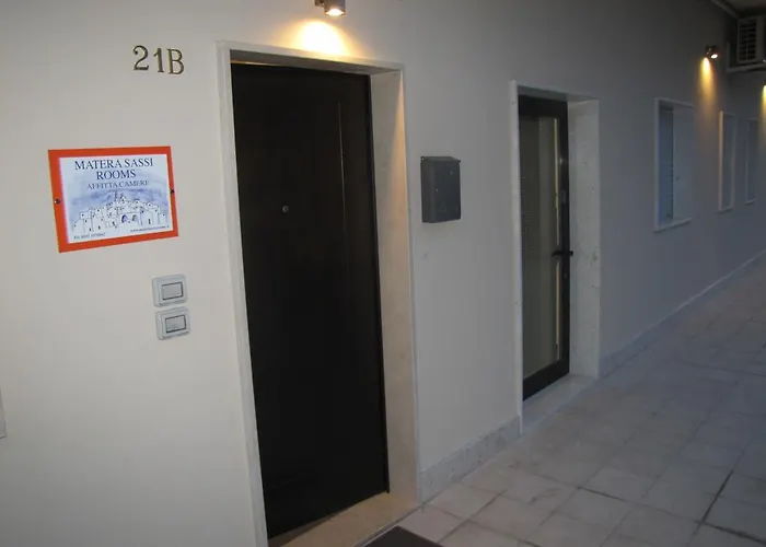 Sassi 21/a E 21/b Guest house 3*